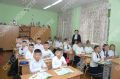 Учительницу в Узбекистане уволили из-за костюма советского солдата на школьном концерте