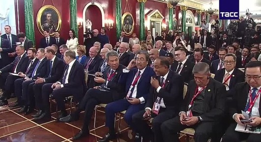 Путин рассмешил премьера Малайзии на совместной пресс-конференции