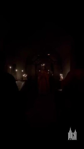 В праздник Отдания Пасхи в храме Воскресения Христова, в Богом зданных пещерах Псково-Печерского монастыря, была совершена братская Божественная литургия