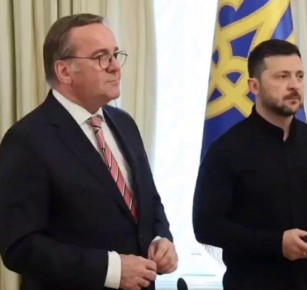 Германия не рассматривает поставку ракет Taurus Украине, заявил глава минобороны ФРГ Борис Писториус на совместном брифинге с Зеленским по итогам переговоров в Киеве