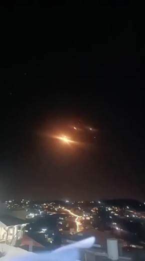 Один из иранских ракетных ударов пришелся по штаб-квартире ЦАХАЛ в Тель-Авиве