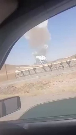 На видео, как утверждают профильные каналы, — последствия удара израильских ВВС по ракетной базе КСИР в Керманшахе