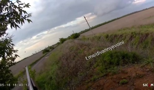 Российские военнослужащие в последние секунды сбивают FPV-дроны противника