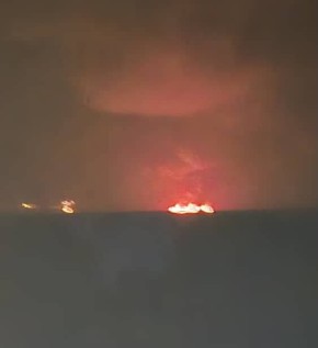В районе Оманского залива горят три судна