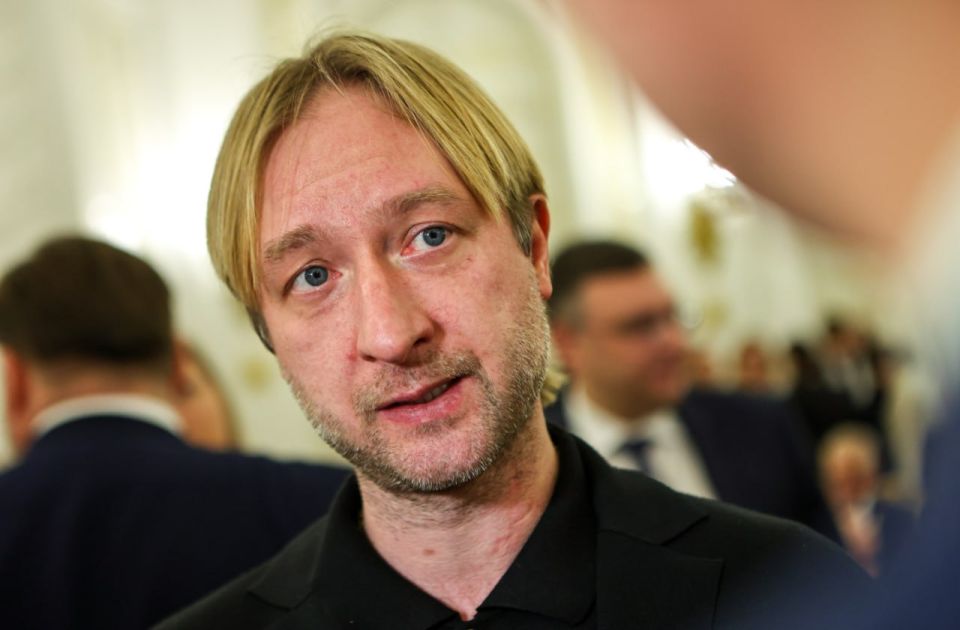 Сына Евгения Плющенко увезли на скорой после шоу «Спящая красавица»