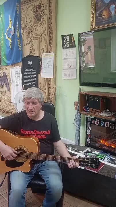 ГТРК "Псков" с юбилеем поздравил псковский музыкант Константин Андреев