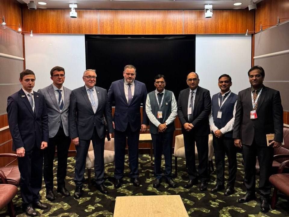 5 ноября в Дохе «на полях» Всемирного социального саммита состоялась встреча Министра труда и социальной защиты России А.О.Котякова с Министром труда и занятости Индии Мансухом Мандавией, в которой принял участие заместитель...