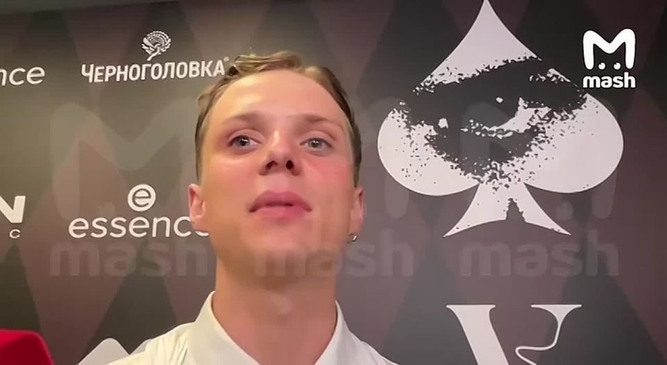 — "Если тебя отчислят, ты готов пойти в армию?" — "За посещения ещё никого из универов не отчисляли"