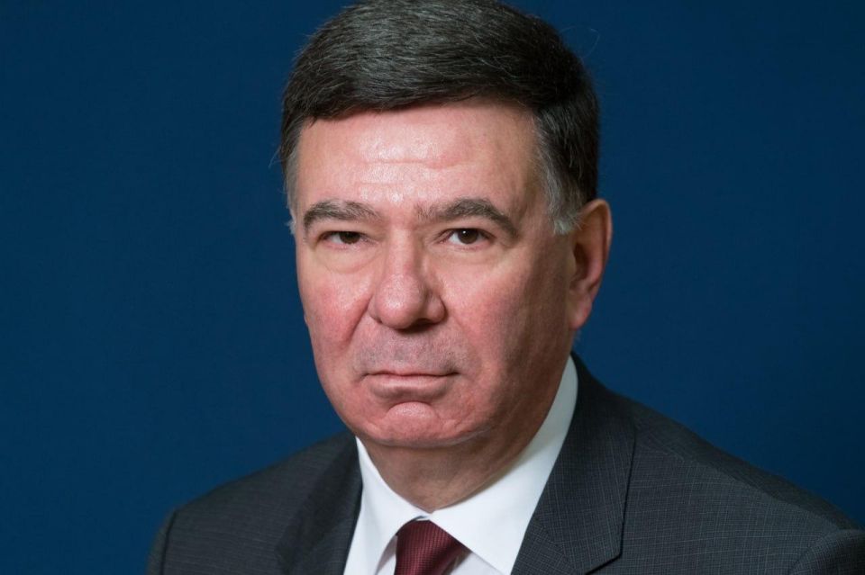 6 ноября «на полях» 43-й сессии Генконференции #ЮНЕСКО в Самарканде состоялась встреча главы российской делегации, заместителя Министра иностранных дел России А.А.Панкина с новым Генеральным директором Организации...