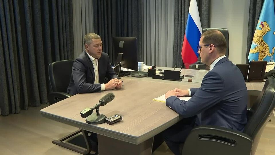 Михаил Ведерников: О реализации президентских нацпроектов в сфере экономики в ходе рабочей встречи доложил Министр экономического развития Андрей МИХЕЕВ