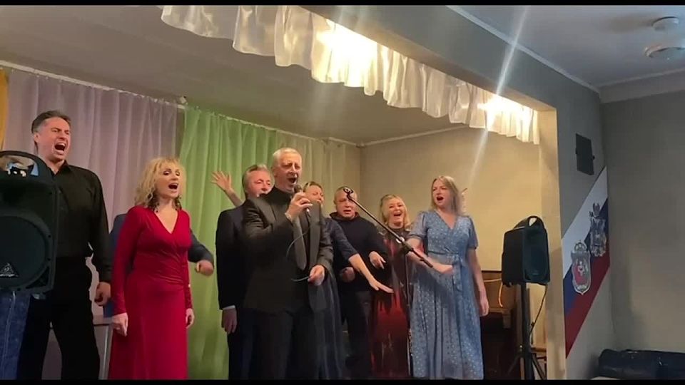 Михаил Ведерников: Концерты для военнослужащих и их семей, для раненых бойцов, которые находятся на лечении, и докторов госпиталя прошли в Пскове