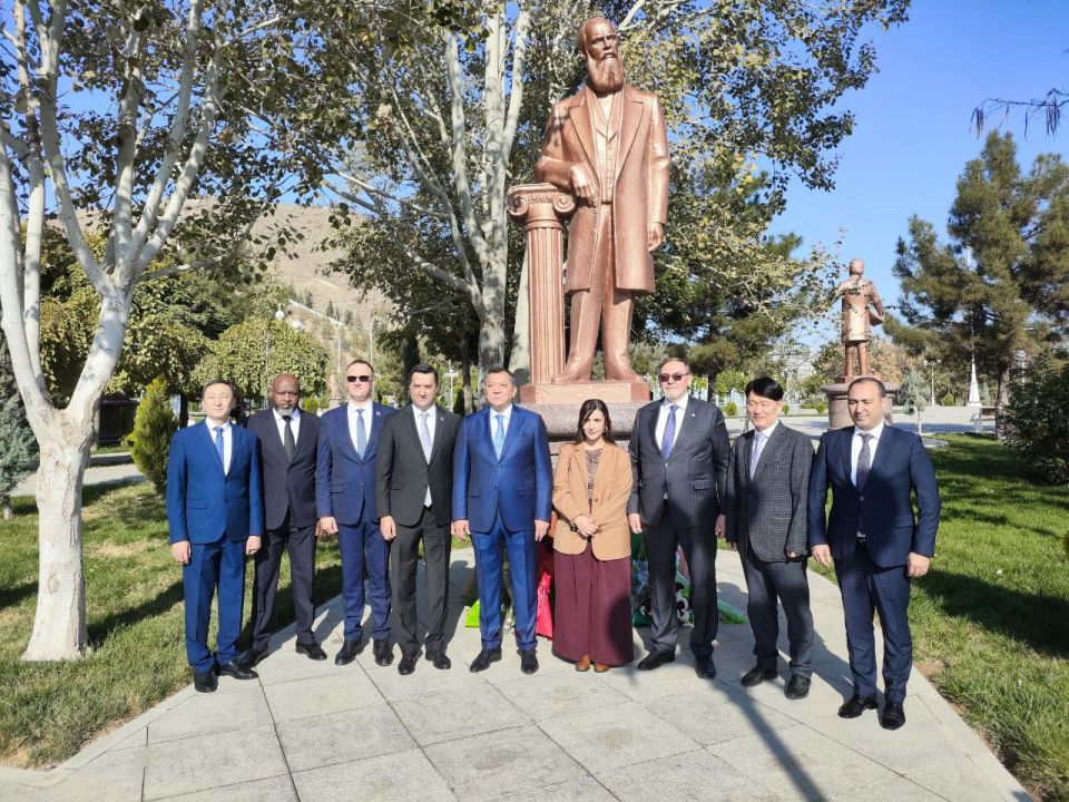 Ровно 204 года назад родился великий русский писатель Федор Михайлович Достоевский