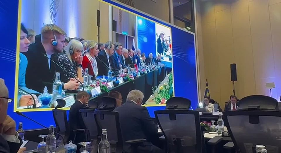 В Малайзии состоялось Пленарное заседание 4-го заседания Совместной Российско-Малазийской комиссии по экономическому, техническому и культурному сотрудничеству