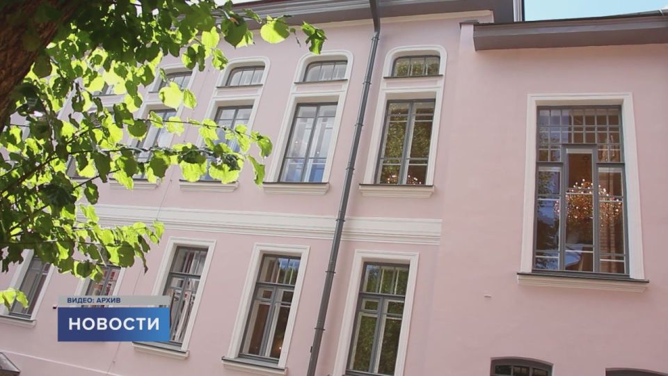    ?       ?         ,     ?