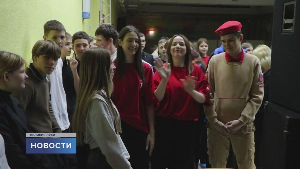 Найти себя в искусстве, а в искусстве — профессию смогли школьники из Великих Лук и Великолукского муниципального округа в рамках профтура
