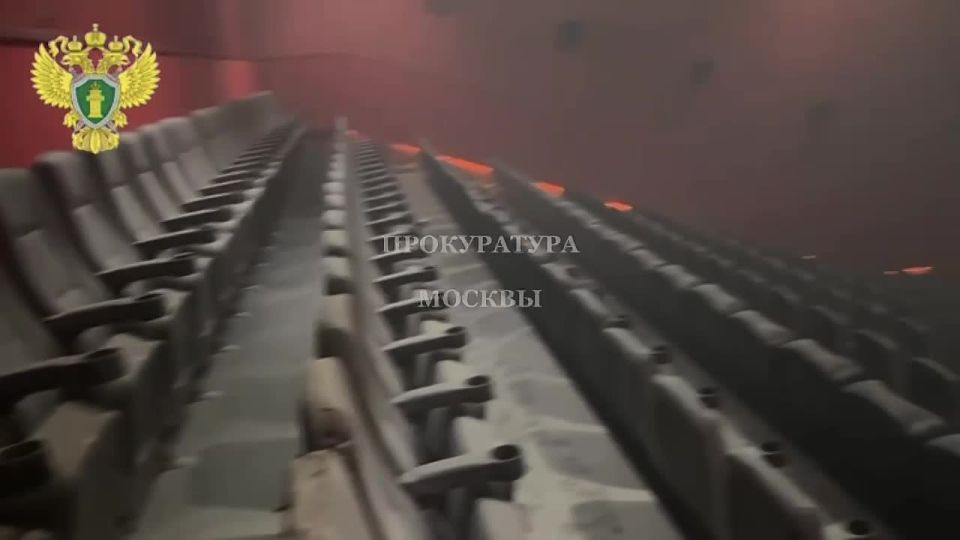 Подросток устроил пожар в московском кинотеатре по указаниям неизвестных