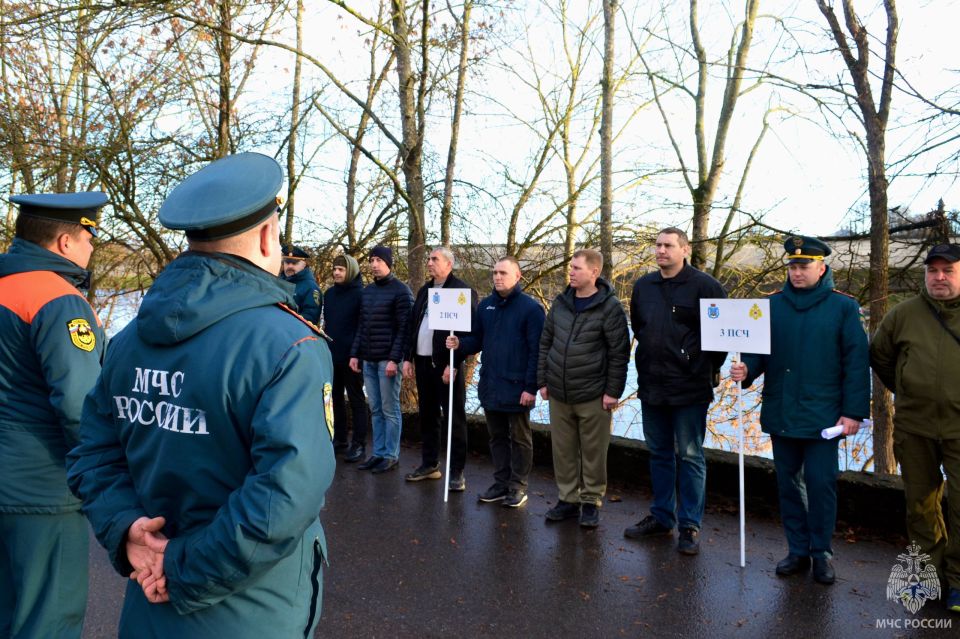 Пожарные соревновались в быстрых шахматах
