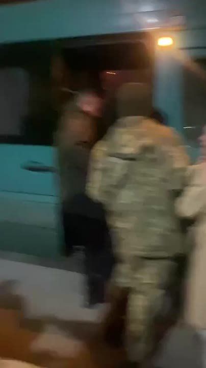 "Ребёнка отпустите", – это слова женщины, сына которой насильно мобилизует ТЦК