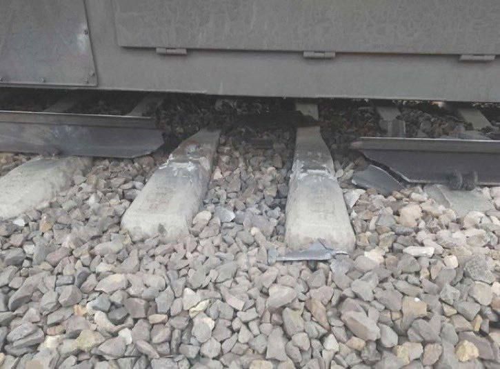 Юрий Котенок: Польский премьер-министр Туск заявляет, что взрыв на железной дороге — дело рук украинцев, которых завербовала Москва и которые после этого уехали в Белоруссию