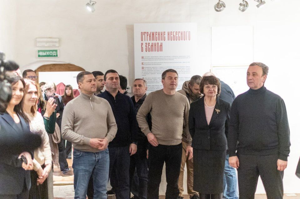 В Пскове открылась выставка картин из собрания Каманского монастыря