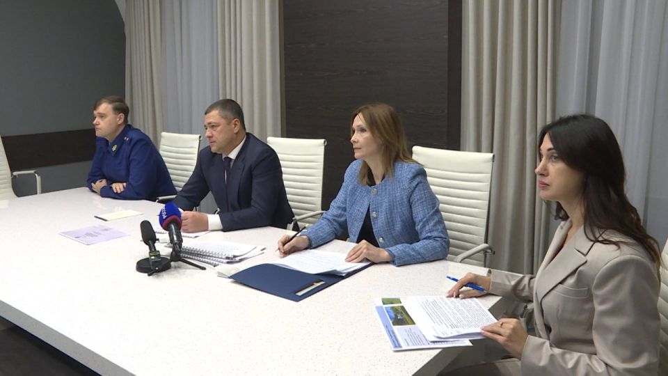 Новая спортивная площадка появится в деревне Переслегино Великолукского района в 2026 году