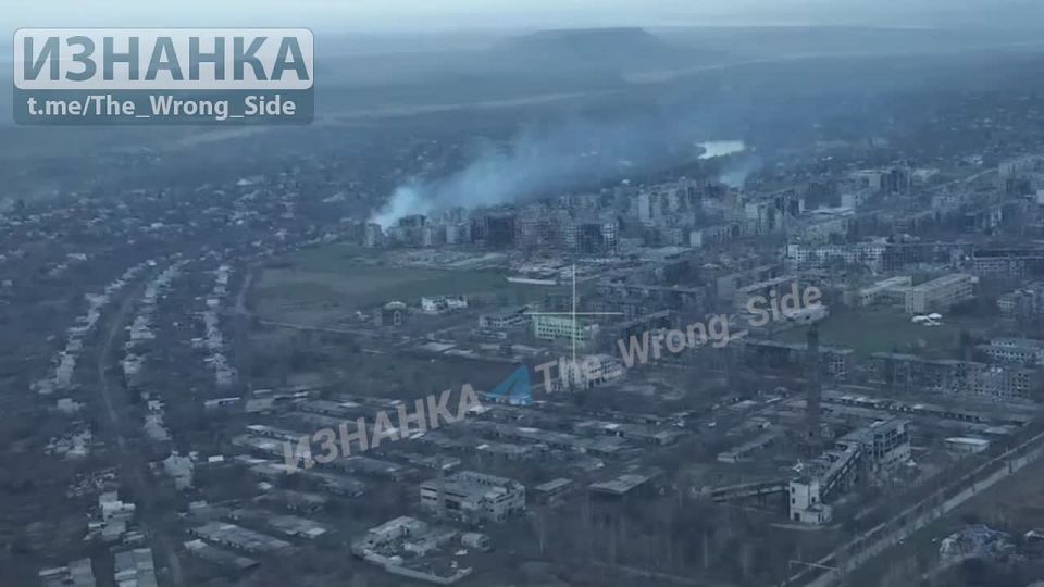 На кадрах ОК очередной удар ФАБом-3000 по ПВД ВСУ в Мирнограде