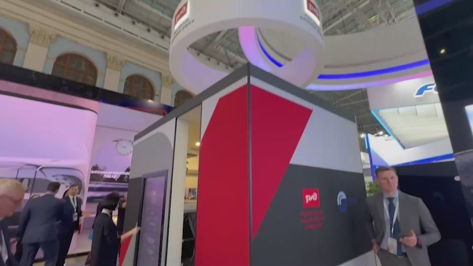 Форум-выставка "Транспорт России" завершается в московском Гостином Дворе