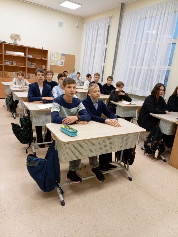 Молодежь Псковской области в деле: от антинаркотических акций до помощи семьям и благоустройства