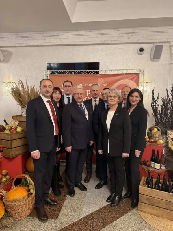 Делегация Псковской области работает в Витебске