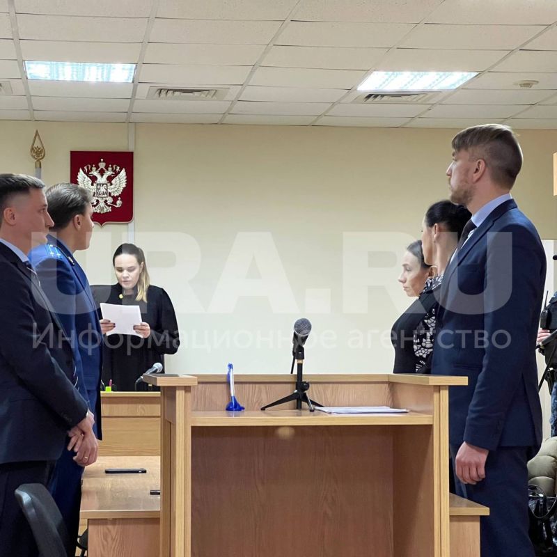 Марину Кохал приговорили к 12,5 годам колонии общего режима за убийство рэпера Энди Картрайта, передал корреспондент URA.RU из зала Смольнинского районного суда