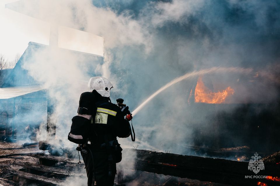 #ОперативноЗаСутки. За минувшие сутки пожарно-спасательные подразделения Псковской области реагировали на 2 техногенных пожара
