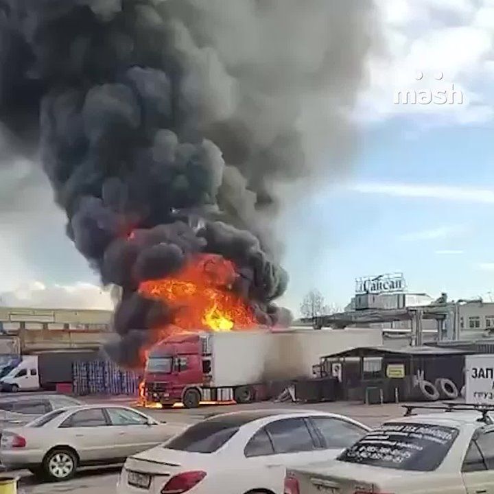 Эпик-кадры взрыва грузовика в подмосковном Видном