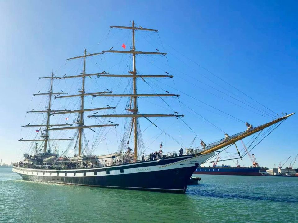 Российское учебное судно «Паллада» с визитом в Китае: возобновление научно-образовательного диалога