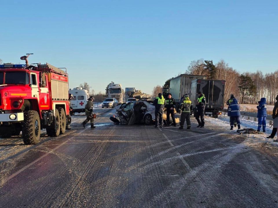 Три ребенка и водитель погибли в страшной аварии в Иркутской области Три ребенка и водитель погибли в страшной аварии в Иркутской области