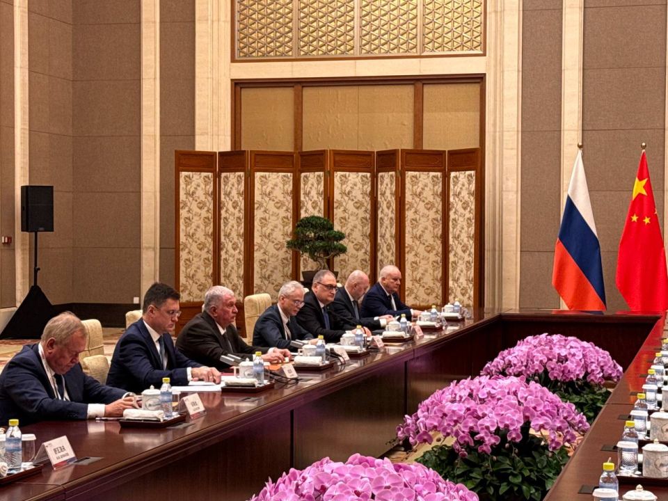 25 ноября в Пекине прошел седьмой Российско-Китайский энергетический форум — ключевое диалоговое мероприятие, призванное укреплять контакты представителей отраслевых предприятий двух стран