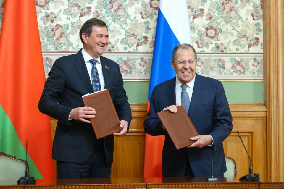 25 ноября в Москве состоялось ежегодное совместное заседание коллегий МИД России и МИД Белоруссии 25 ноября в Москве состоялось ежегодное совместное заседание коллегий МИД России и МИД Белоруссии