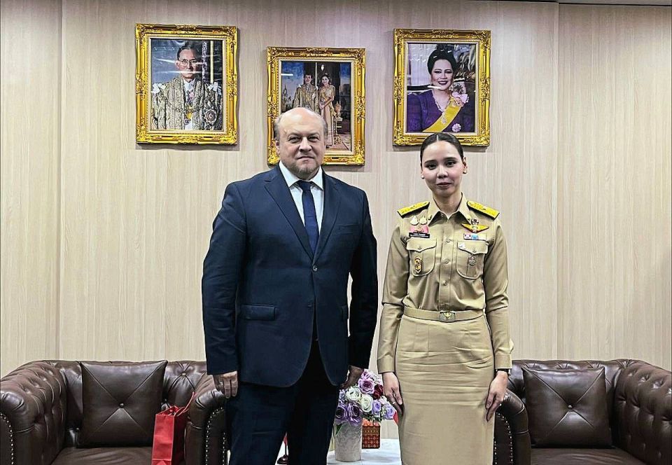 24 ноября Посол России в Таиланде Е.Ю.Томихин провёл встречу с Министром культуры Таиланда С.Тхайсет. Подведены итоги Перекрёстного года культуры и туризма России и Таиланда в 2024-2025, отмечены его значительный вклад в...