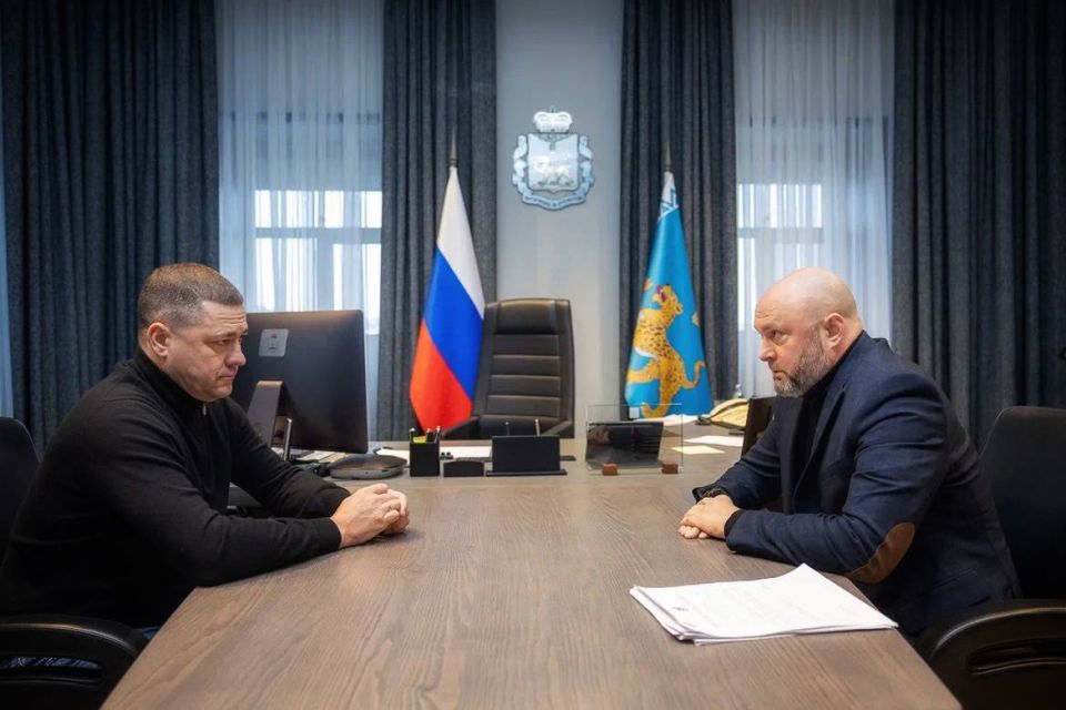 Михаил Ведерников: О планах по развитию дорожной инфраструктуры доложил на рабочей встрече министр транспорта и дорожного хозяйства Станислав СТАРМОЛОТОВ