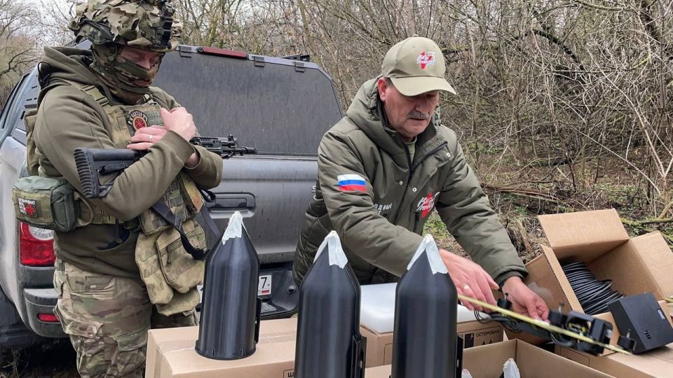 Евгений Поддубный: Уважаемые товарищи, благодаря вашей поддержке в рамках проекта Народного фронта "Все для Победы", мы закупили часть необходимого нашим десантникам-штурмовикам, выполняющим сейчас боевые задачи на одном из... Евгений Поддубный: Уважаемые товарищи, благодаря вашей поддержке в рамках проекта Народного фронта "Все для Победы", мы закупили часть необходимого нашим десантникам-штурмовикам, выполняющим сейчас боевые задачи на одном из...