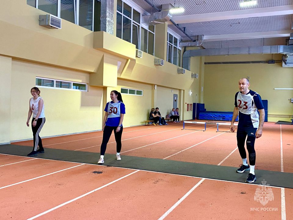 Будь готов к труду и обороне! Будь готов к труду и обороне!