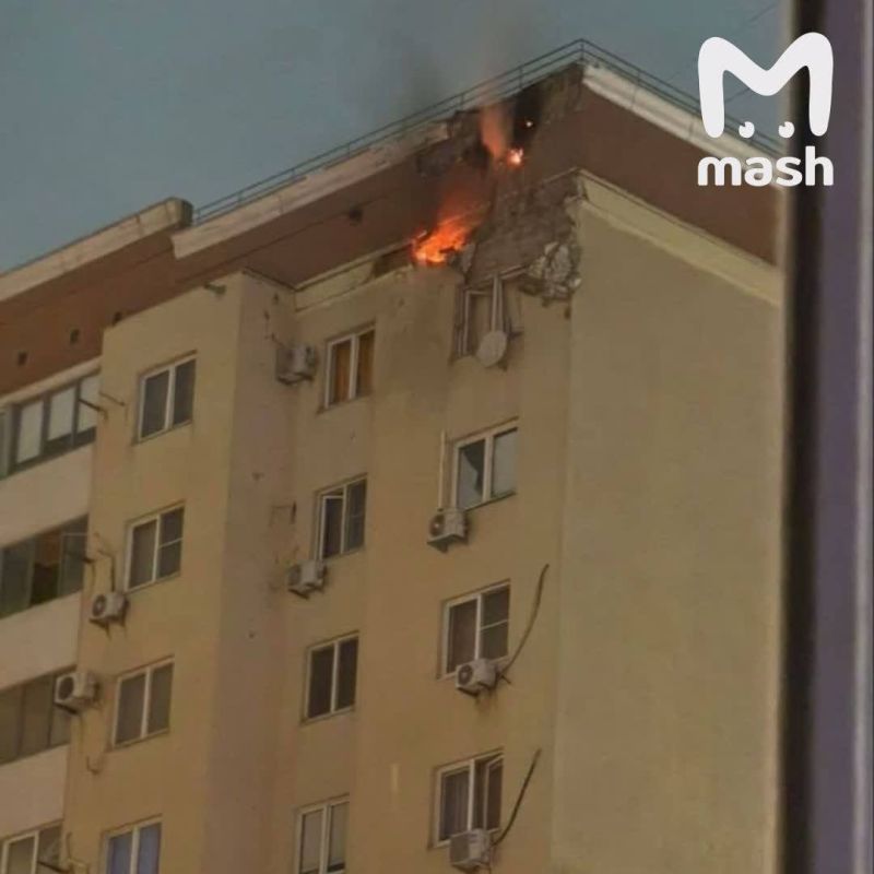 В Новороссийске обломки БПЛА задели ещё один жилой дом В Новороссийске обломки БПЛА задели ещё один жилой дом