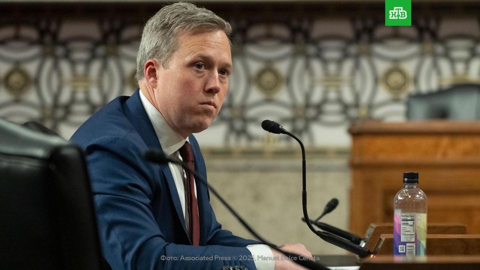 Министр армии США Дрисколл на переговорах в Киеве заявил украинцам о неминуемости поражения, сообщил телеканал NBC News со ссылкой на источники