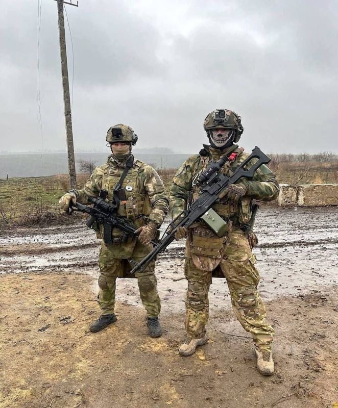 Фотоподборка "Будни СВО". фото: @tristatridzatri Aurus прибыл в окружении конного расчёта: в Бишкеке началась церемония официальной встречи Владимира Путина и Садыра Жапарова