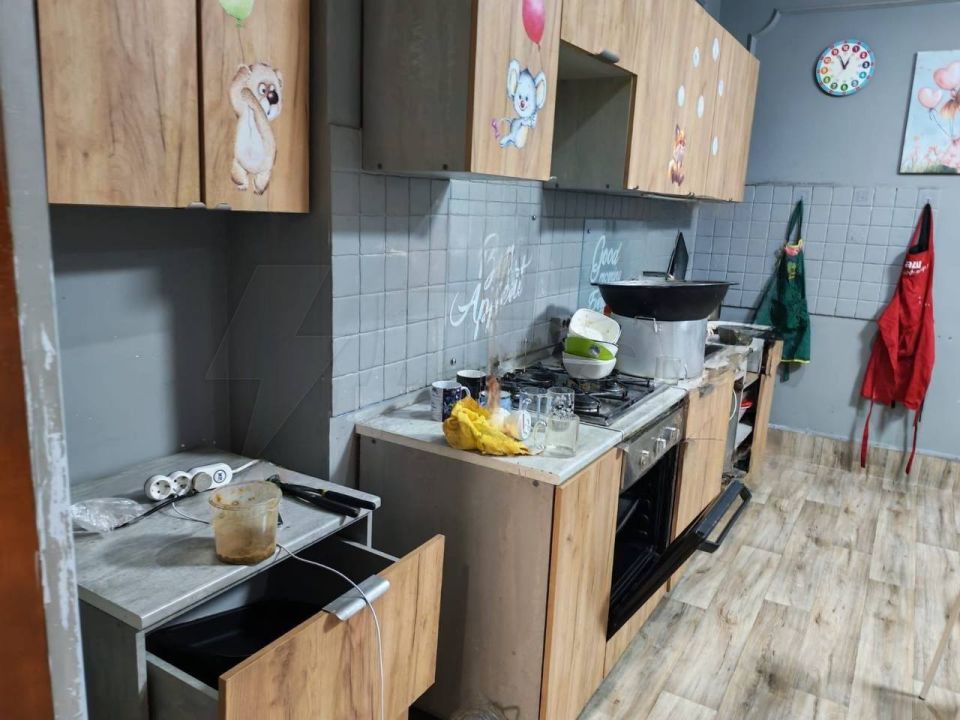 «Морили голодом и избивали»: подросток из элитного рехаба подмосковья на грани смерти после жестокого обращения «Морили голодом и избивали»: подросток из элитного рехаба подмосковья на грани смерти после жестокого обращения