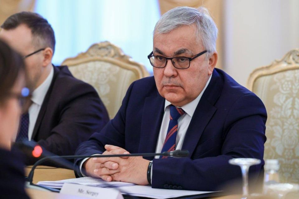 27 ноября заместитель Министра иностранных дел России С.В.Вершинин принял Председателя Комитета по сопровождению надзорных органов Палаты представителей Ливии Заида Хадию