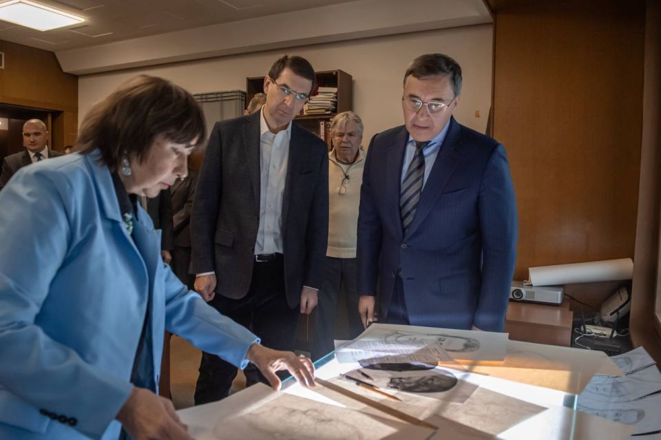 Валерий Фальков посетил всемирно известный исследовательский центр – Институт этнологии и антропологии им. Н.Н. Миклухо-Маклая РАН Валерий Фальков посетил всемирно известный исследовательский центр – Институт этнологии и антропологии им. Н.Н. Миклухо-Маклая РАН