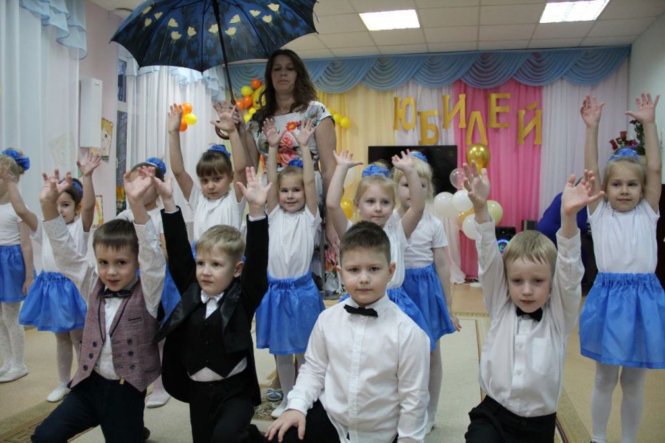 Вера Кондратьева: ДЕТСКОМУ САДУ "СОЛНЫШКО" - 50 ЛЕТ Вера Кондратьева: ДЕТСКОМУ САДУ "СОЛНЫШКО" - 50 ЛЕТ