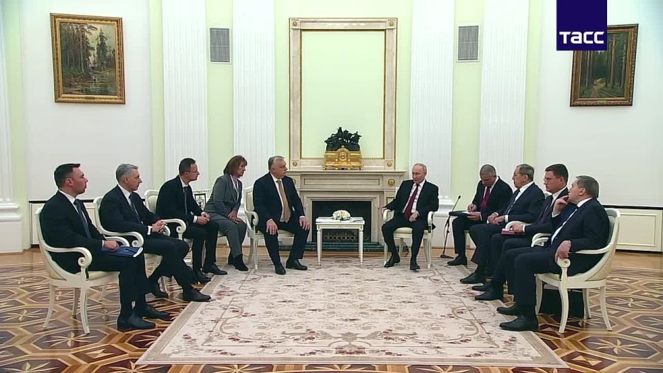 Путин не исключил, что переговоры РФ и США приведут к проведению саммита в Будапеште