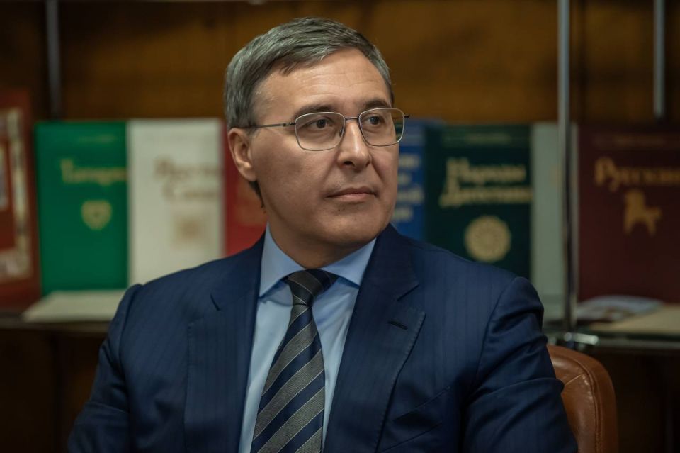 Валерий Фальков посетил всемирно известный исследовательский центр – Институт этнологии и антропологии им. Н.Н. Миклухо-Маклая РАН