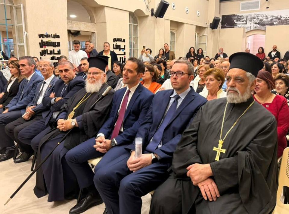 28       ..              .       ...